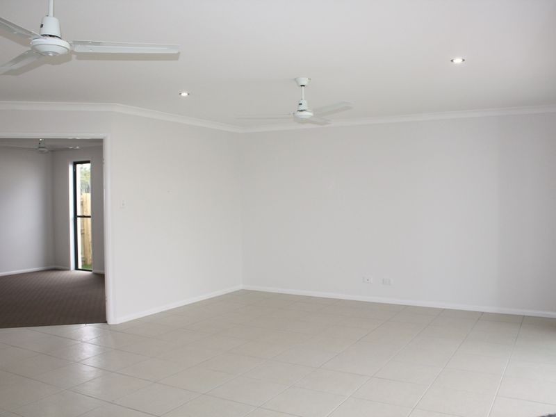 300 Little Mountain Drive, Little Mountain QLD 4551