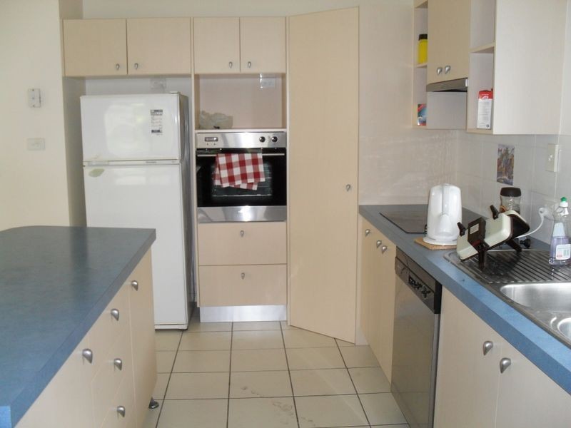 17 Saint Lucia Crescent, Kawana Island QLD 4575