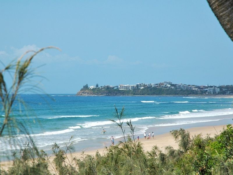 16 Henzell Street, Dicky Beach QLD 4551