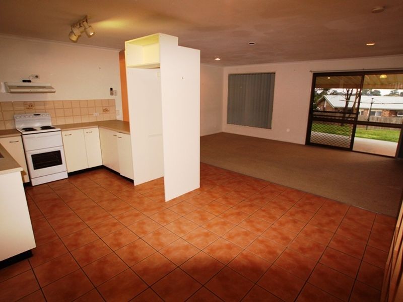 15 Ridgewood Road, Little Mountain QLD 4551