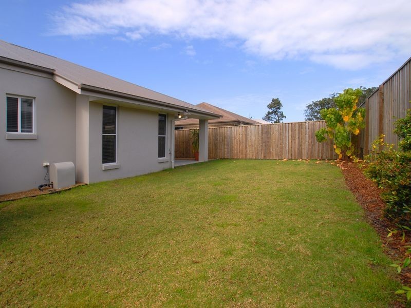 25 Elvena Circuit, Little Mountain QLD 4551
