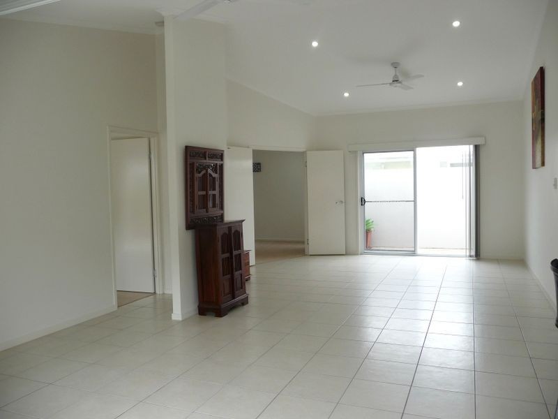 25 Elvena Circuit, Little Mountain QLD 4551