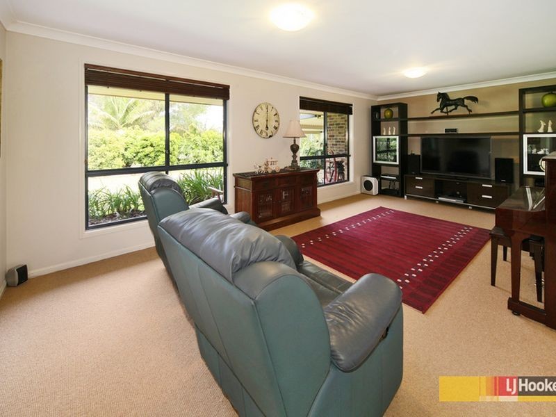 35 Ascot Way, Little Mountain QLD 4551