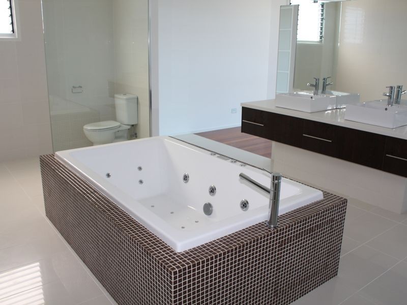 11 Antigua Court, Kawana Island QLD 4575