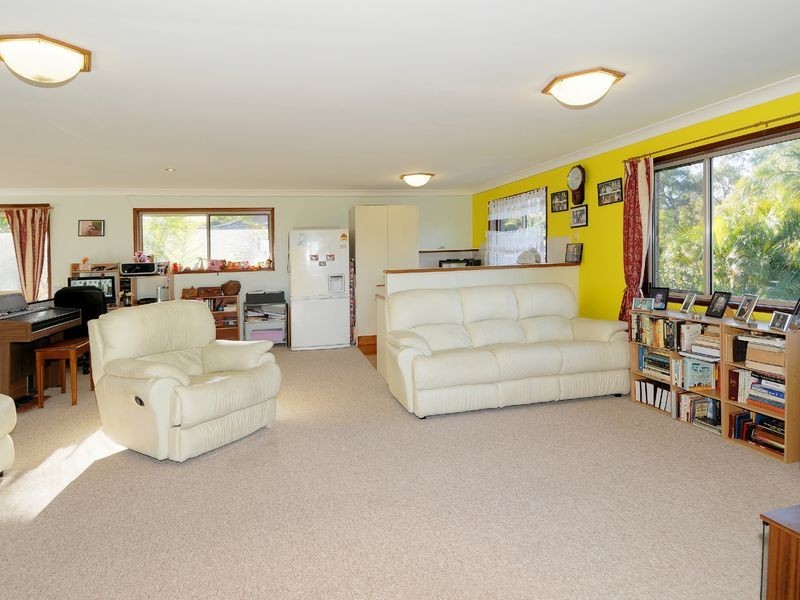 2 Kingfisher Street, Aroona QLD 4551