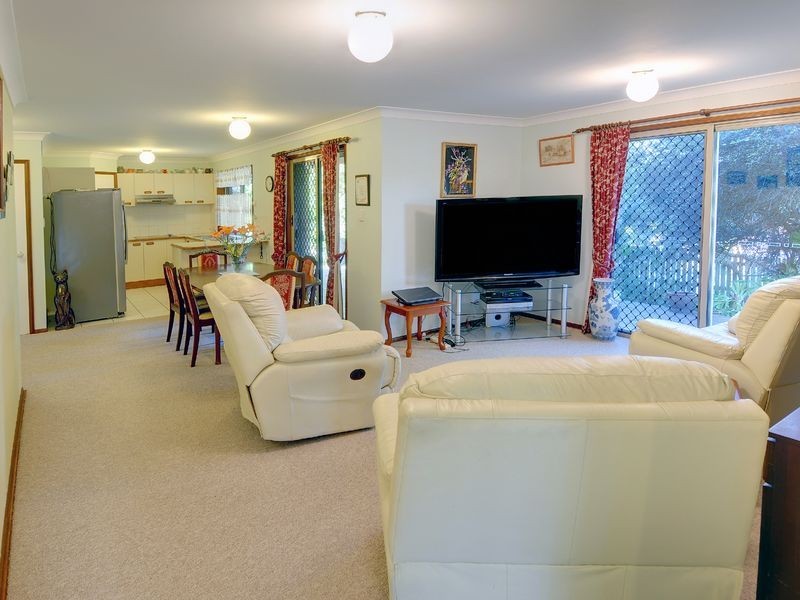 2 Kingfisher Street, Aroona QLD 4551