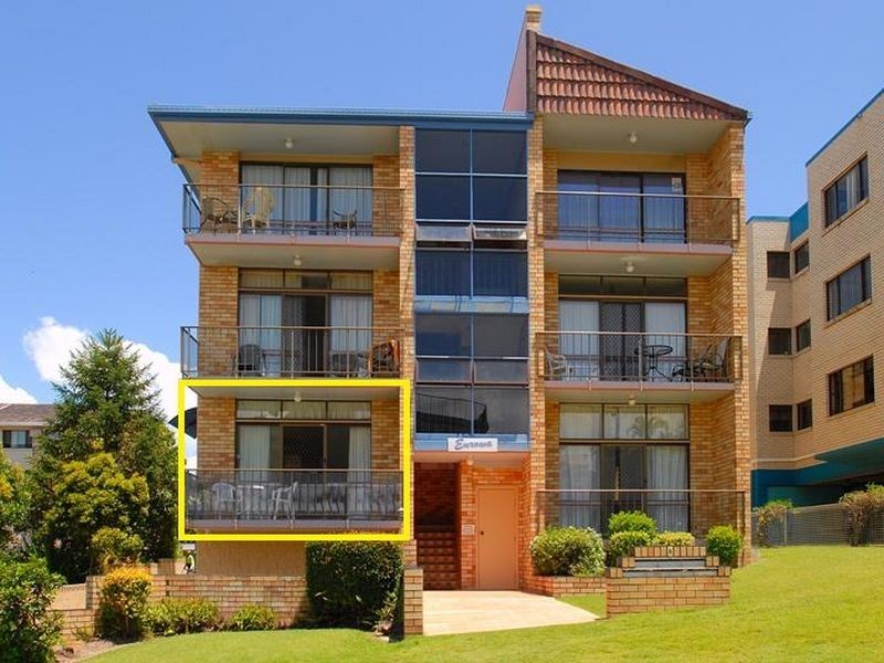 1/8 Dingle Avenue, Caloundra QLD 4551