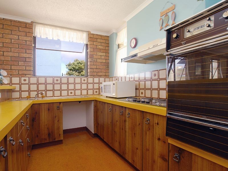 1/8 Dingle Avenue, Caloundra QLD 4551