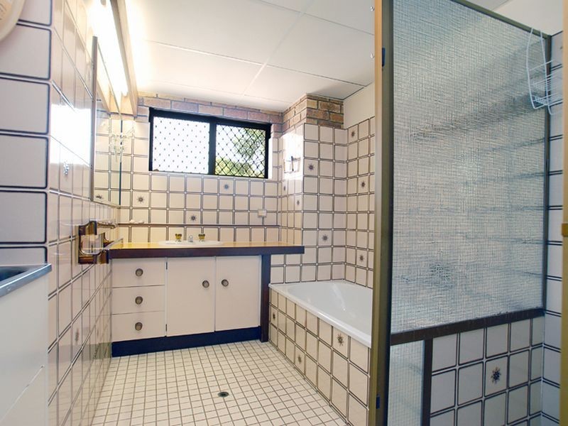 1/8 Dingle Avenue, Caloundra QLD 4551