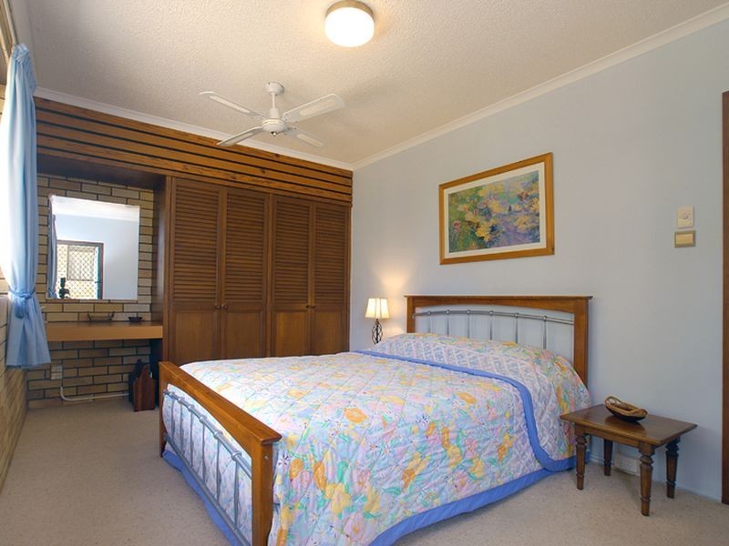 1/8 Dingle Avenue, Caloundra QLD 4551