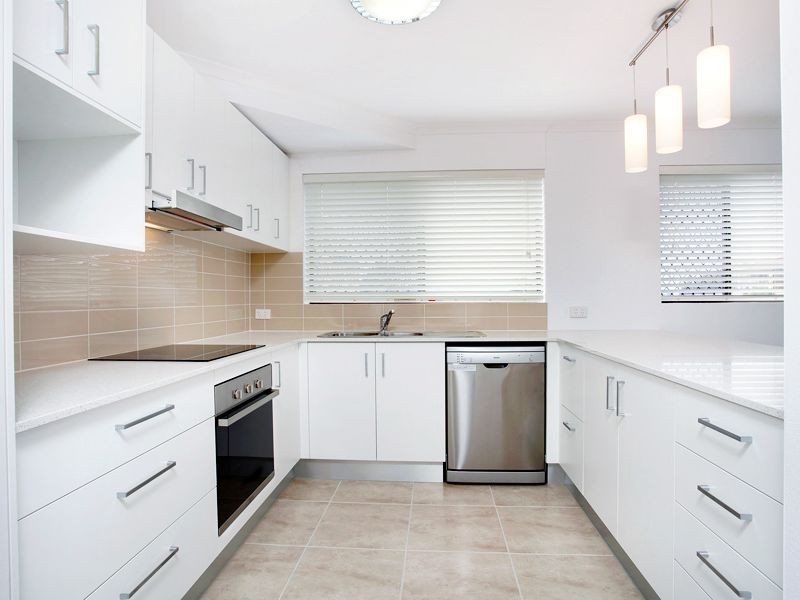 2/1 Burke Street, Golden Beach QLD 4551