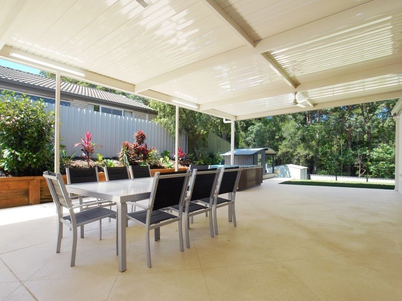 17 St Helena Street, Little Mountain QLD 4551