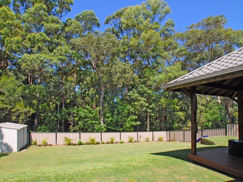 17 St Helena Street, Little Mountain QLD 4551