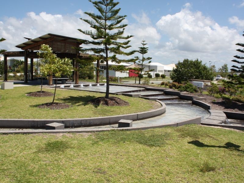 24 Echo Street, Pelican Waters QLD 4551