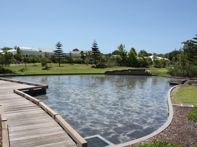 24 Echo Street, Pelican Waters QLD 4551