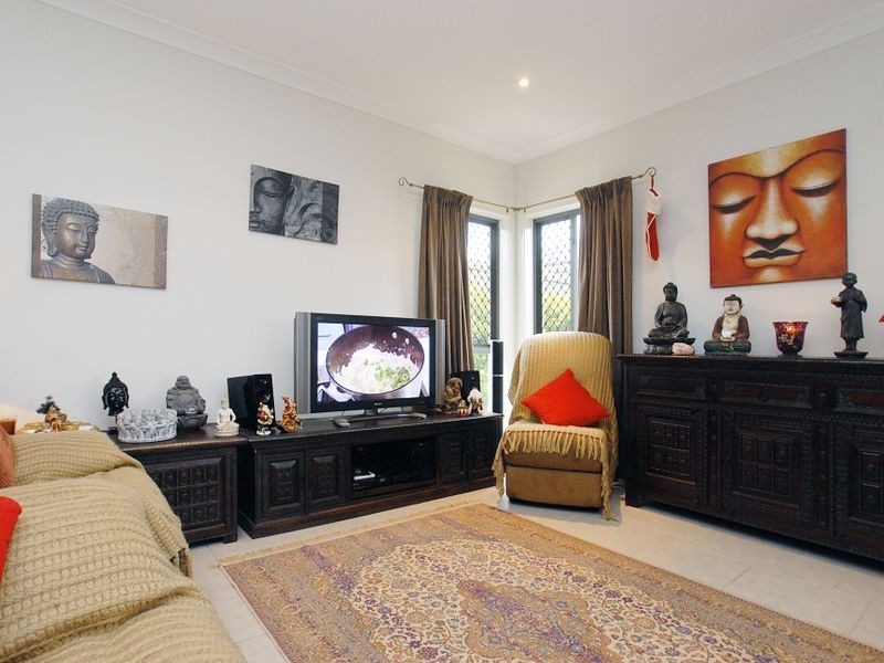 41 Hillview Crescent, Little Mountain QLD 4551