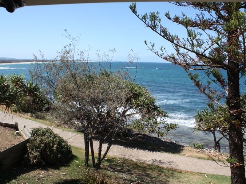 27 Mcilwraith Street, Moffat Beach QLD 4551