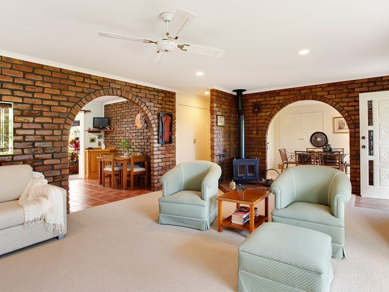 1 Cutler Court, Golden Beach QLD 4551