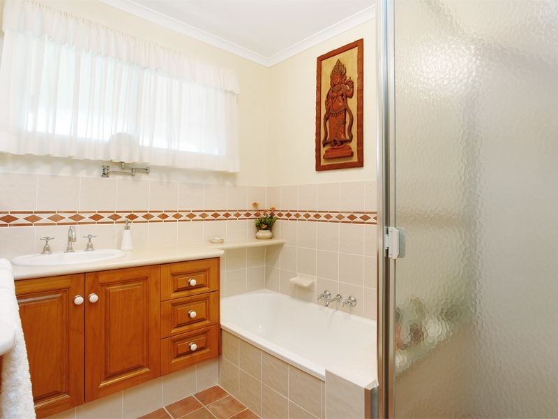 1 Cutler Court, Golden Beach QLD 4551