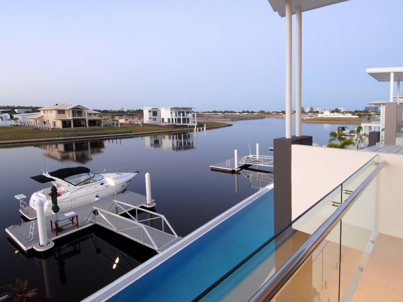 48 Westholme Circuit, Pelican Waters QLD 4551