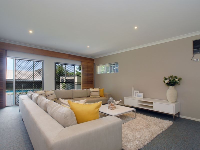 27 King Street, Shelly Beach QLD 4551