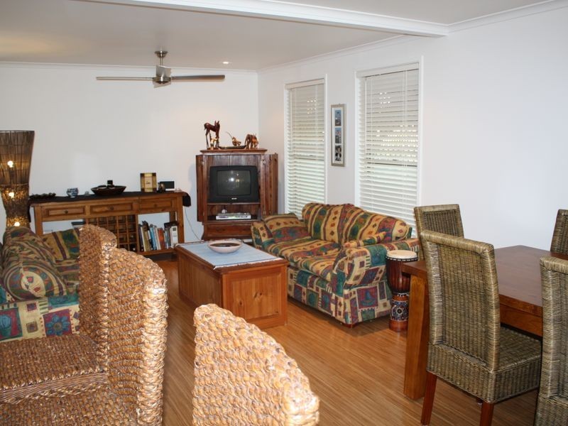 27 Albatross Avenue, Aroona QLD 4551