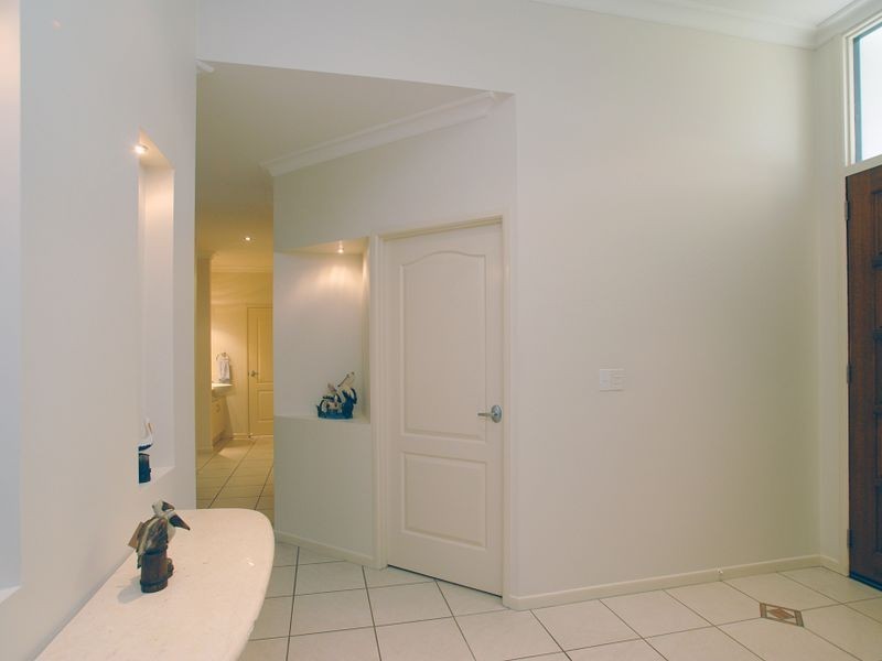 5 Resolution Street, Pelican Waters QLD 4551