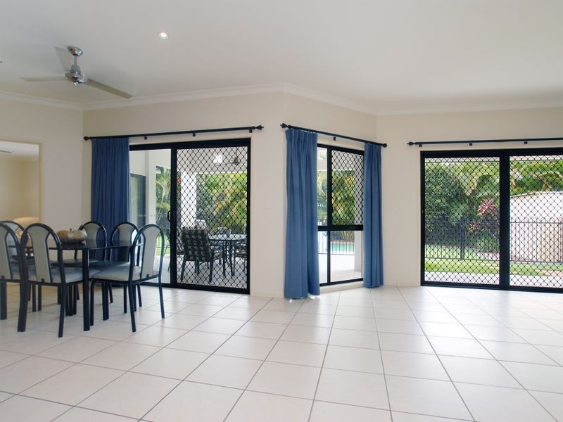 5 Resolution Street, Pelican Waters QLD 4551