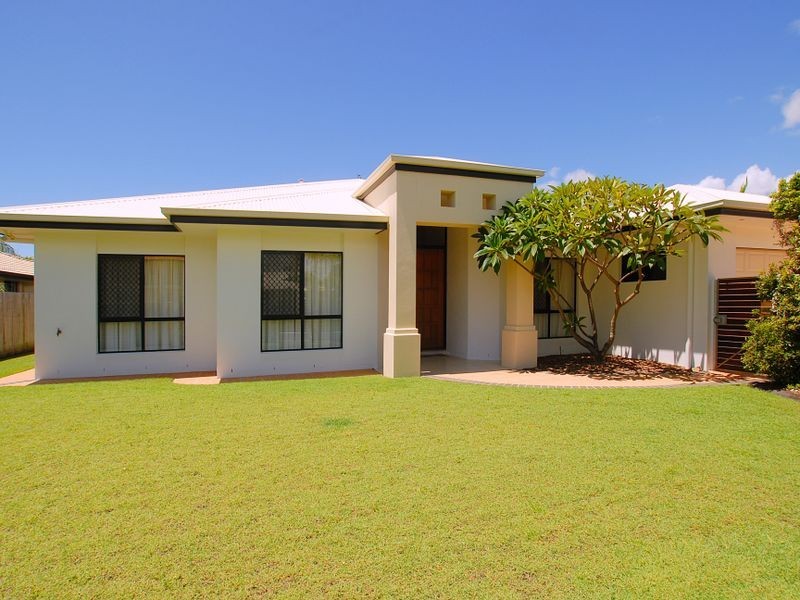5 Resolution Street, Pelican Waters QLD 4551