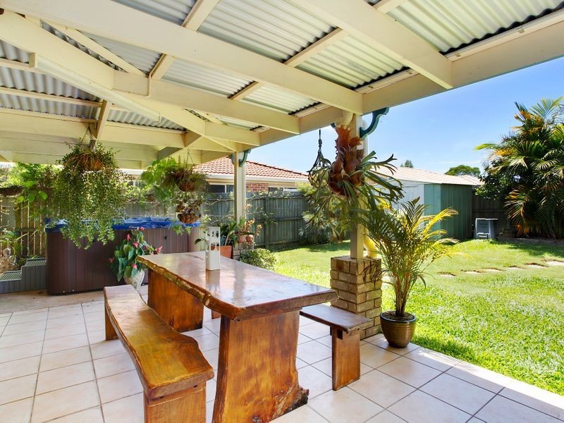 18 Livistona Crescent, Currimundi QLD 4551