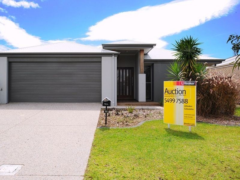 15 Elvena Street, Little Mountain QLD 4551