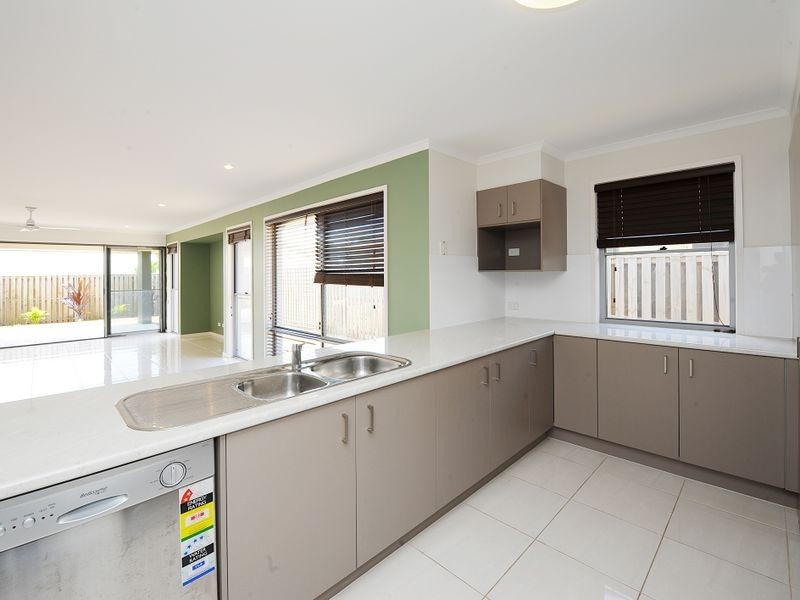 15 Elvena Street, Little Mountain QLD 4551