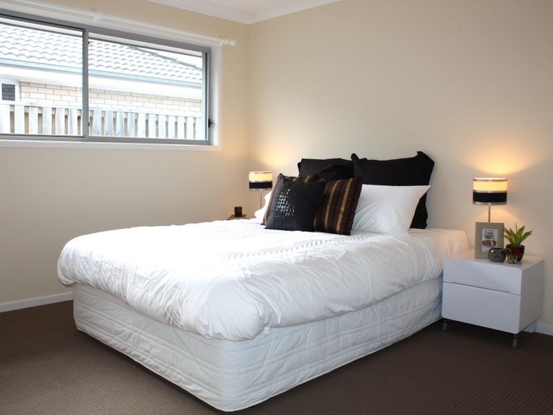 15 Elvena Street, Little Mountain QLD 4551