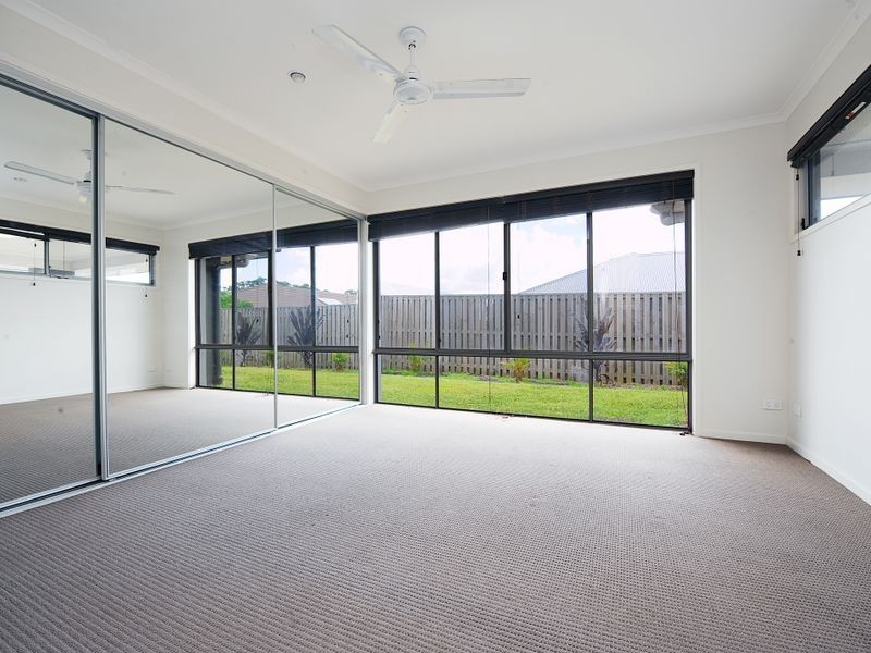 15 Elvena Street, Little Mountain QLD 4551