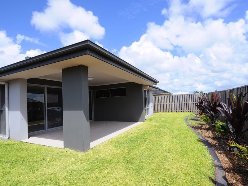15 Elvena Street, Little Mountain QLD 4551