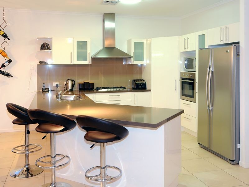 6 Francis Court, Pelican Waters QLD 4551