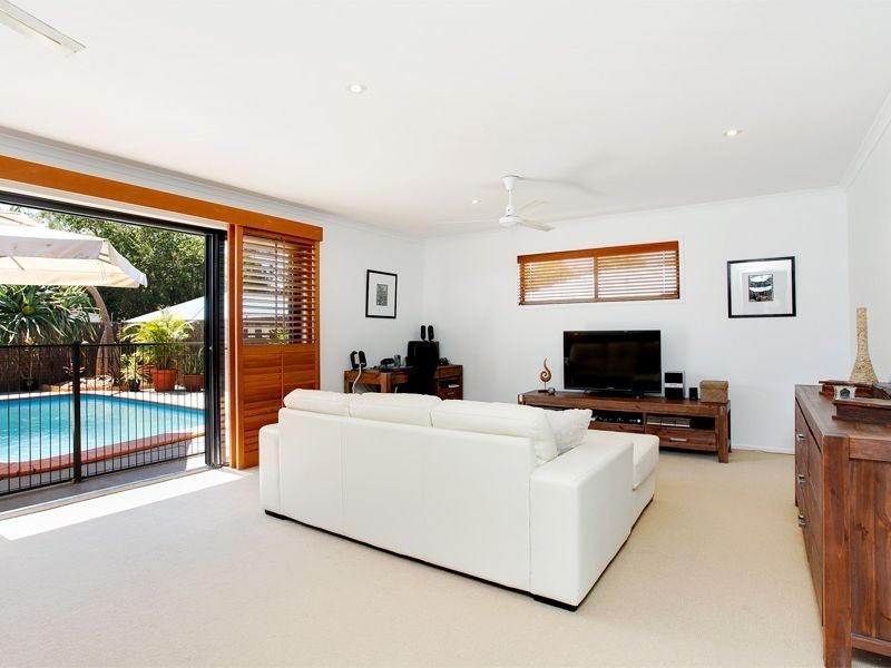 10 Lilac Crescent, Currimundi QLD 4551