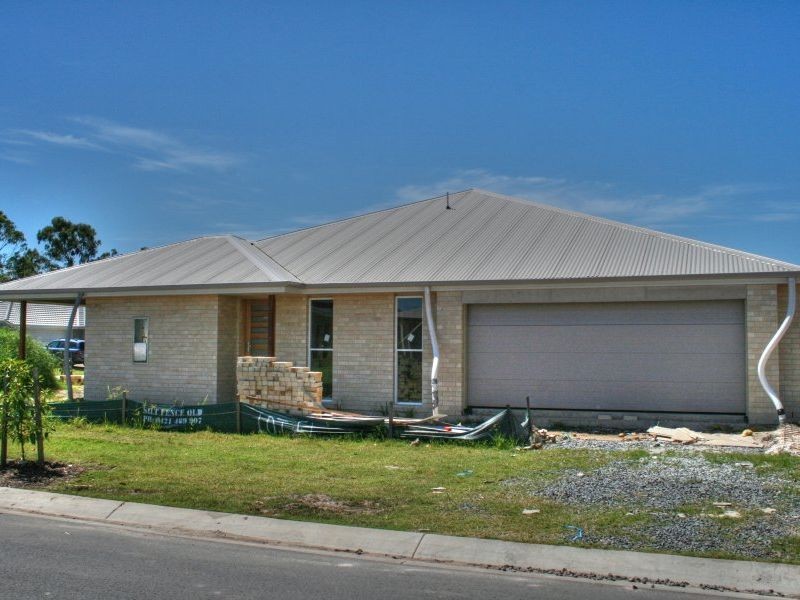 6 Cumberland Crescent, Meridan Plains QLD 4551