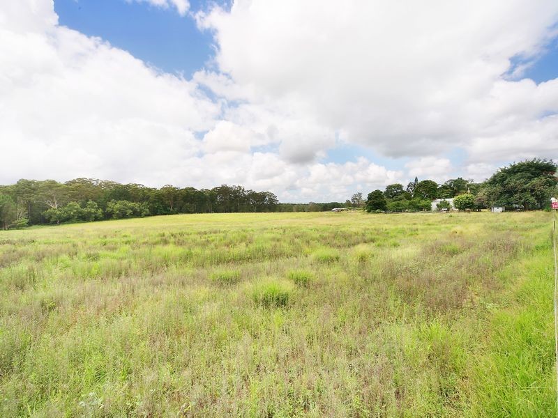 528 Steve Irwin Way, Glass House Mountains QLD 4518