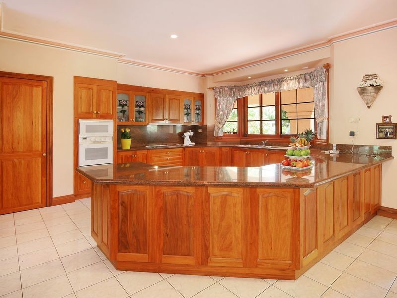 528 Steve Irwin Way, Glass House Mountains QLD 4518