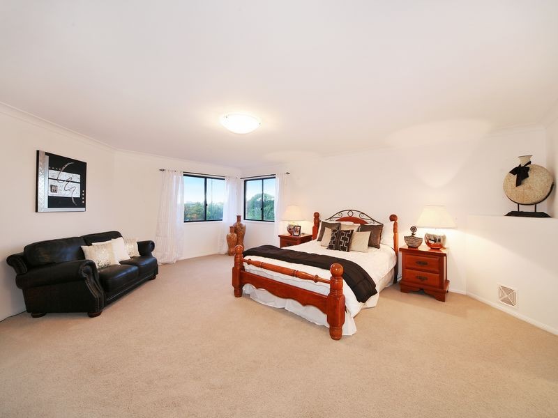 56 Kalowendha Avenue, Pelican Waters QLD 4551