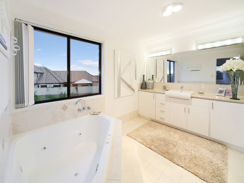 56 Kalowendha Avenue, Pelican Waters QLD 4551