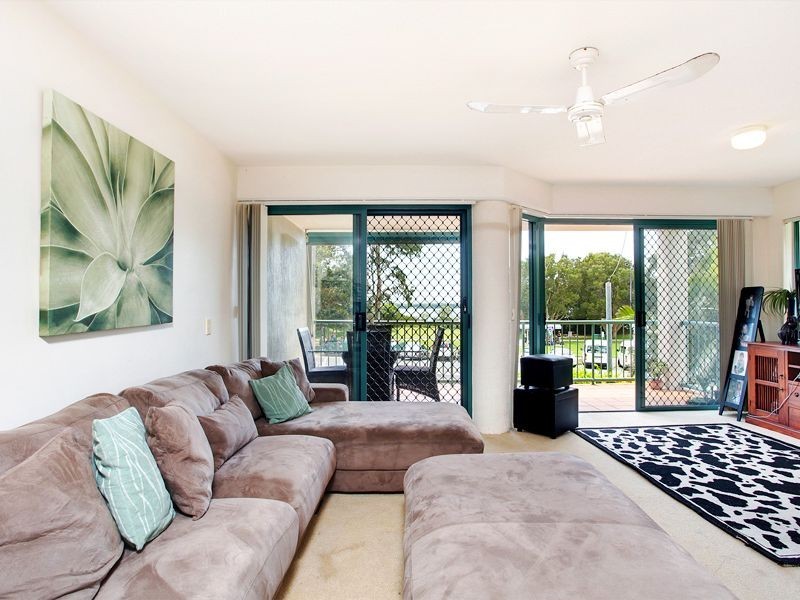 2/64 Golden Beach Esplanade, Golden Beach QLD 4551