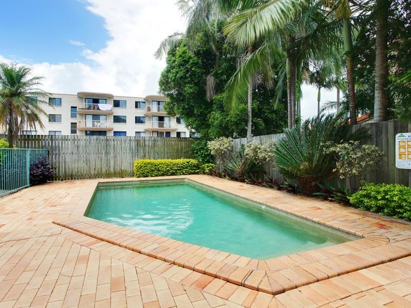 2/64 Golden Beach Esplanade, Golden Beach QLD 4551
