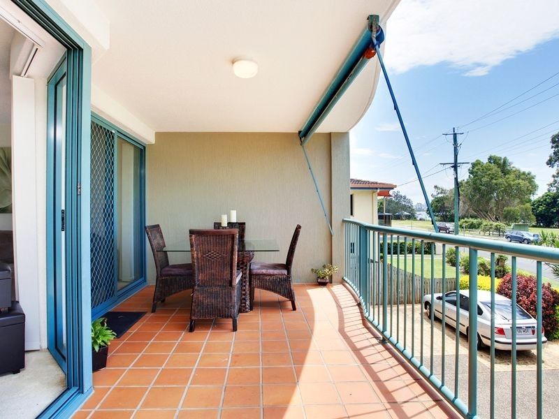 2/64 Golden Beach Esplanade, Golden Beach QLD 4551