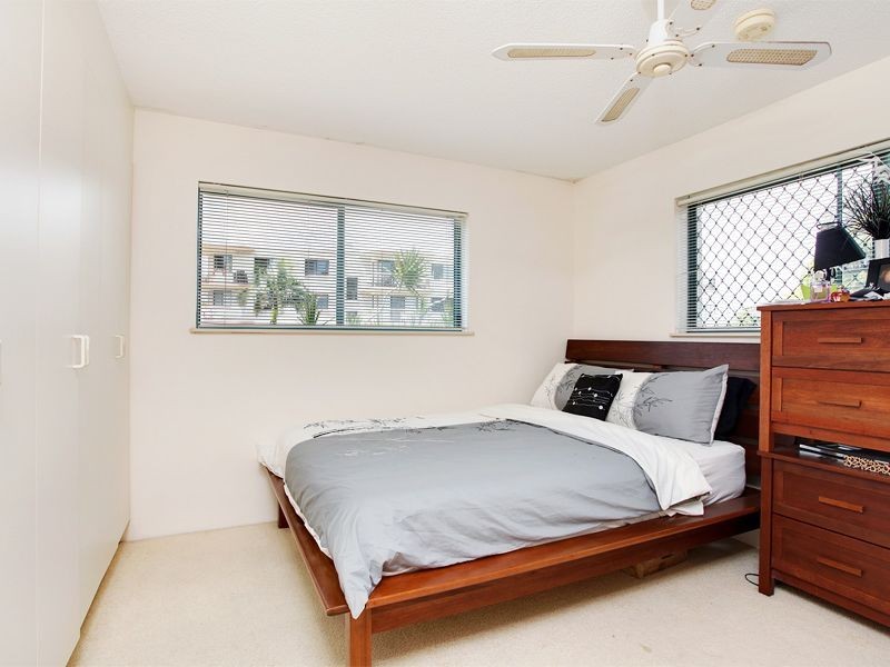 2/64 Golden Beach Esplanade, Golden Beach QLD 4551