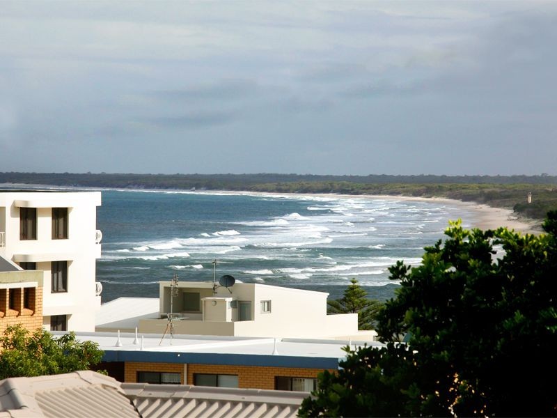 1/10 Dingle Avenue, Kings Beach QLD 4551