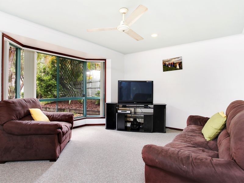 16 Athenree Place, Little Mountain QLD 4551