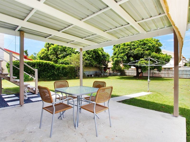 8 Park Street, Caloundra QLD 4551