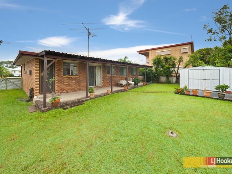 18 Coonowrin Street, Battery Hill QLD 4551